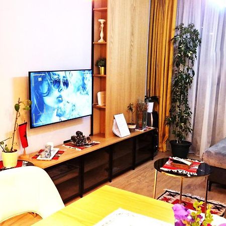 Central Comfy Apartment Тирана Экстерьер фото
