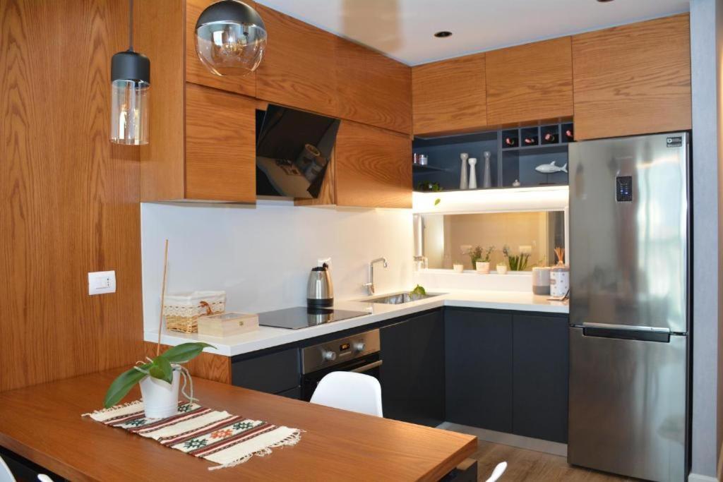 Central Comfy Apartment Тирана Экстерьер фото